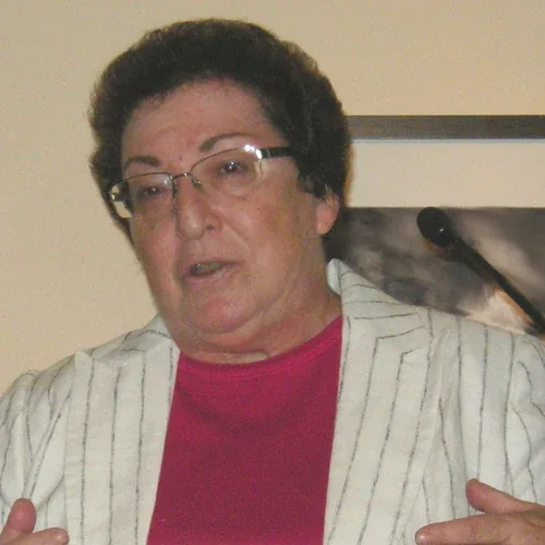 Naomi Chazan